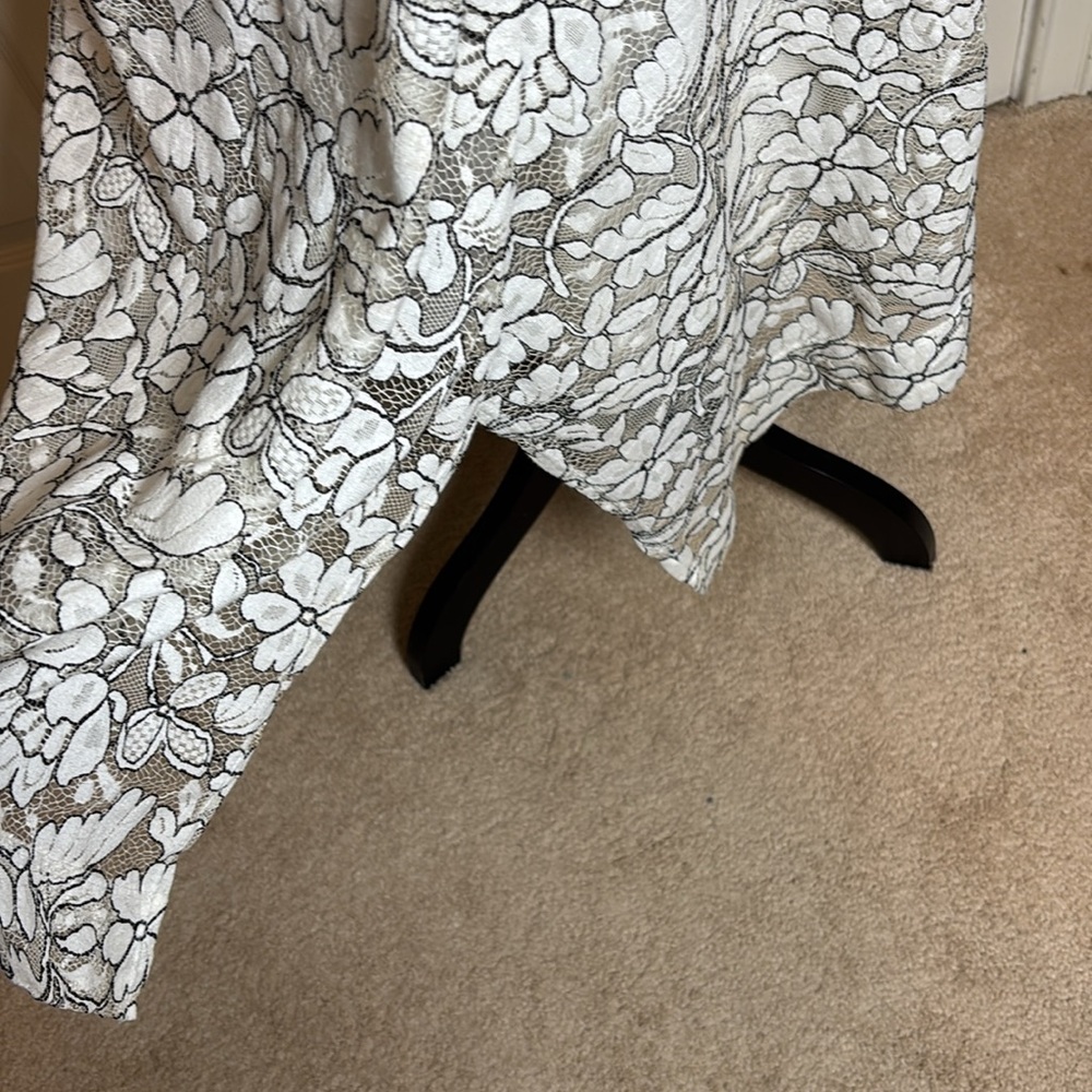 Signature by Robbie Bee Plus Floral Lace Dress - Picture 6 of 12